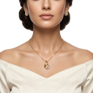Natural Diamond Gold Pendant Set