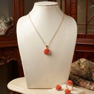 Natural Coral (Munga) Flower Pendant Set