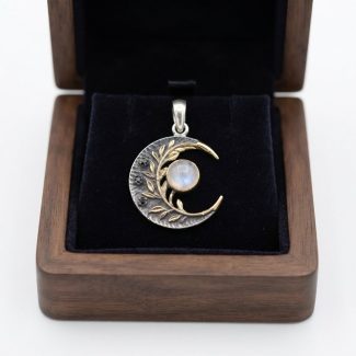 Moonstone Silver Pendant